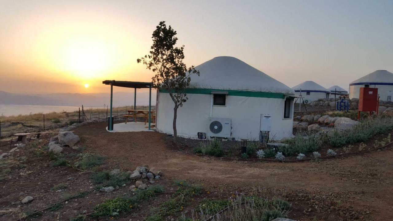 Luxury tent Village On The Cliff
